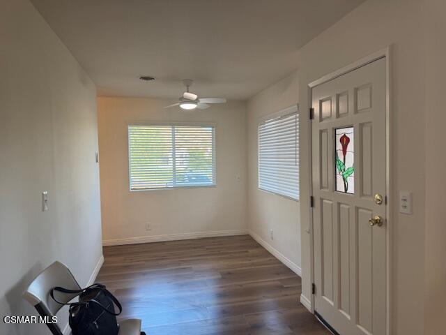 Building Photo - 2485 E Hillcrest Dr