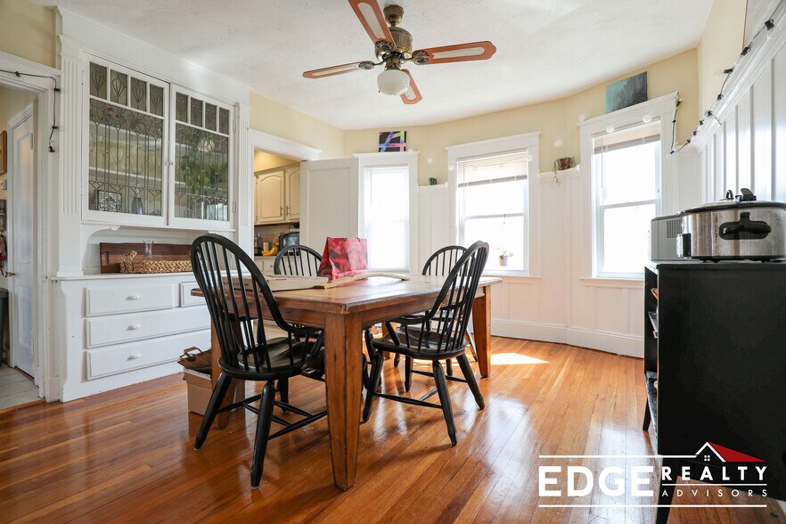 Building Photo - 9 Glenley Ter