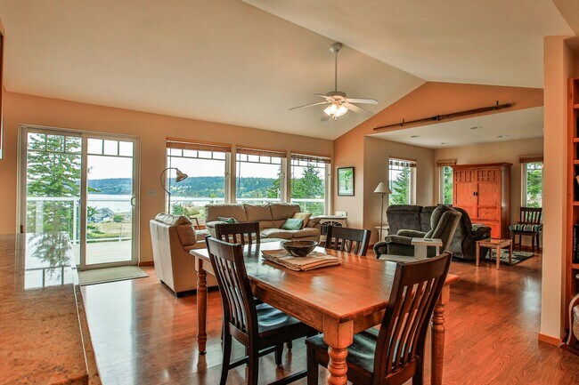 Building Photo - Furnished Greenbank Home with Water View and Bocce Ball!