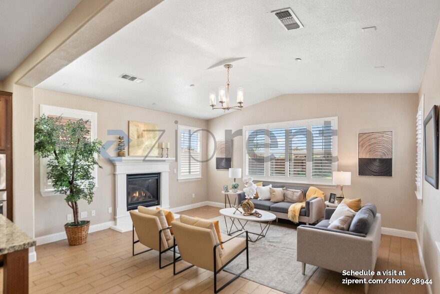 Building Photo - 3967 Aplicella Ct