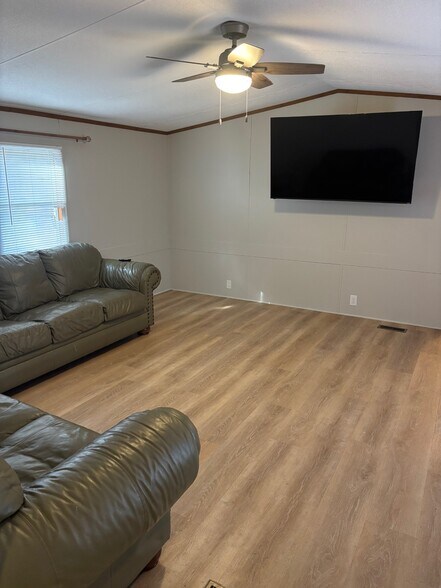 Building Photo - 61 Duckbill Rd