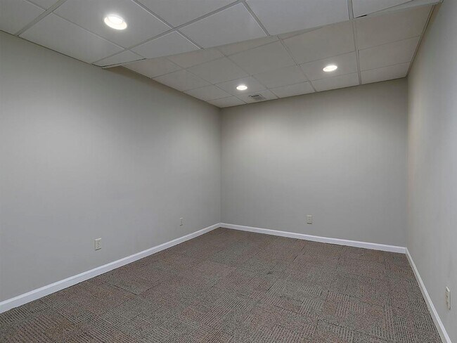 Building Photo - 4673 Jefferson Township Pl