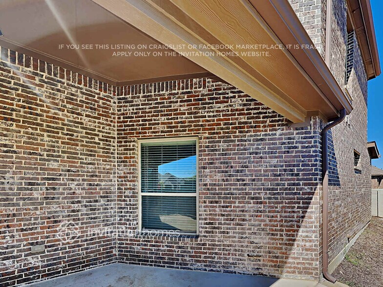 Building Photo - 700 Boardwalk Way