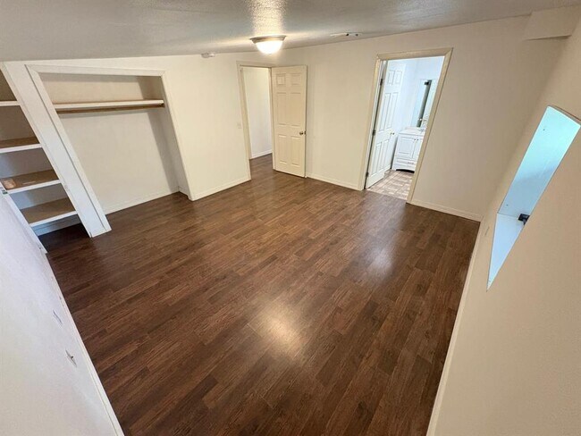 Building Photo - 5213 Tucker Hill Ln
