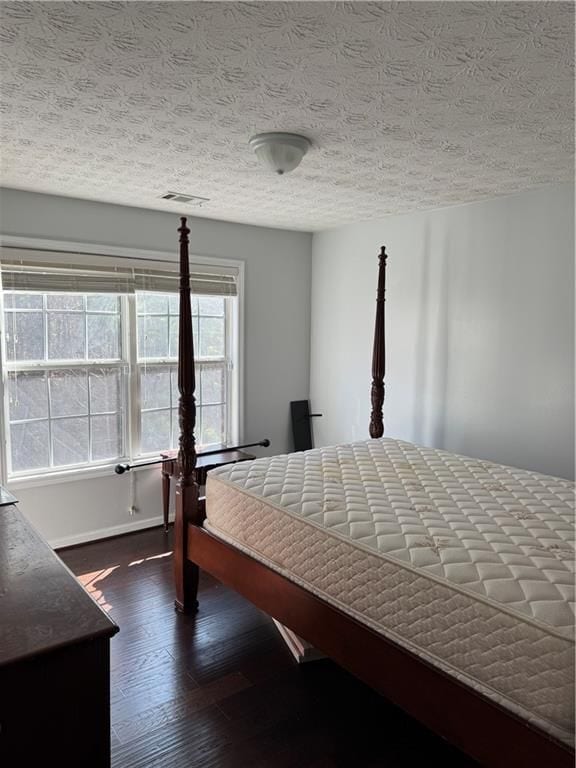 Building Photo - 1303 River Club Dr NE