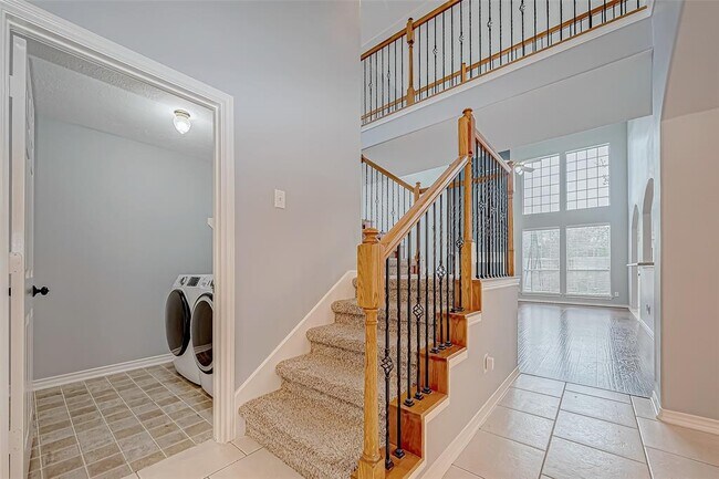Building Photo - 16523 Pinon Vista Dr