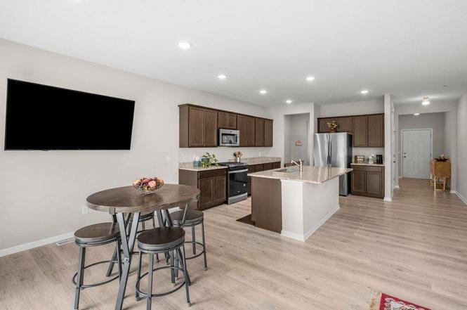 Building Photo - 21979 Lower Mill Ave