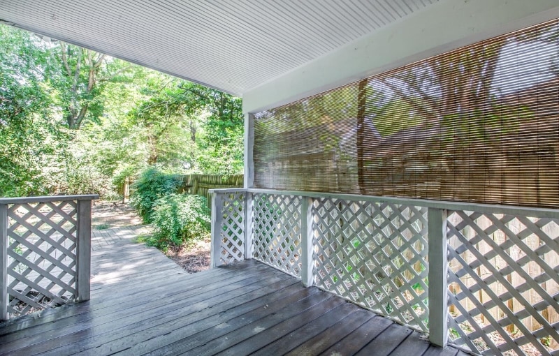 Building Photo - 373 S Fenwick Rd