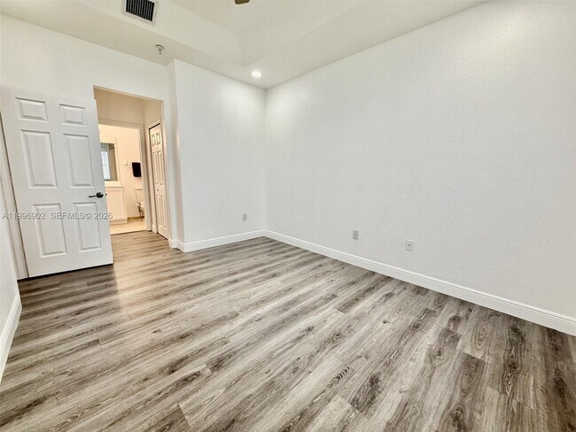 Building Photo - 11503 NW 89th St