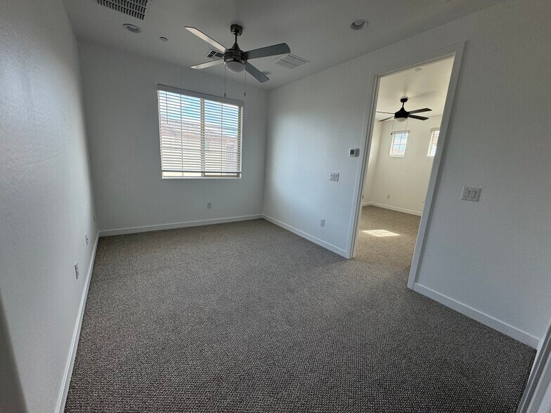 Building Photo - 4100 S Pinelake Way