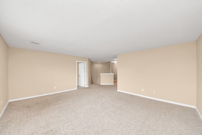 Building Photo - 2203 Gable Hollow Ln
