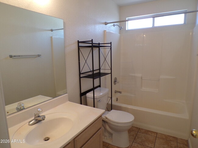 Building Photo - 440 Casner Dr