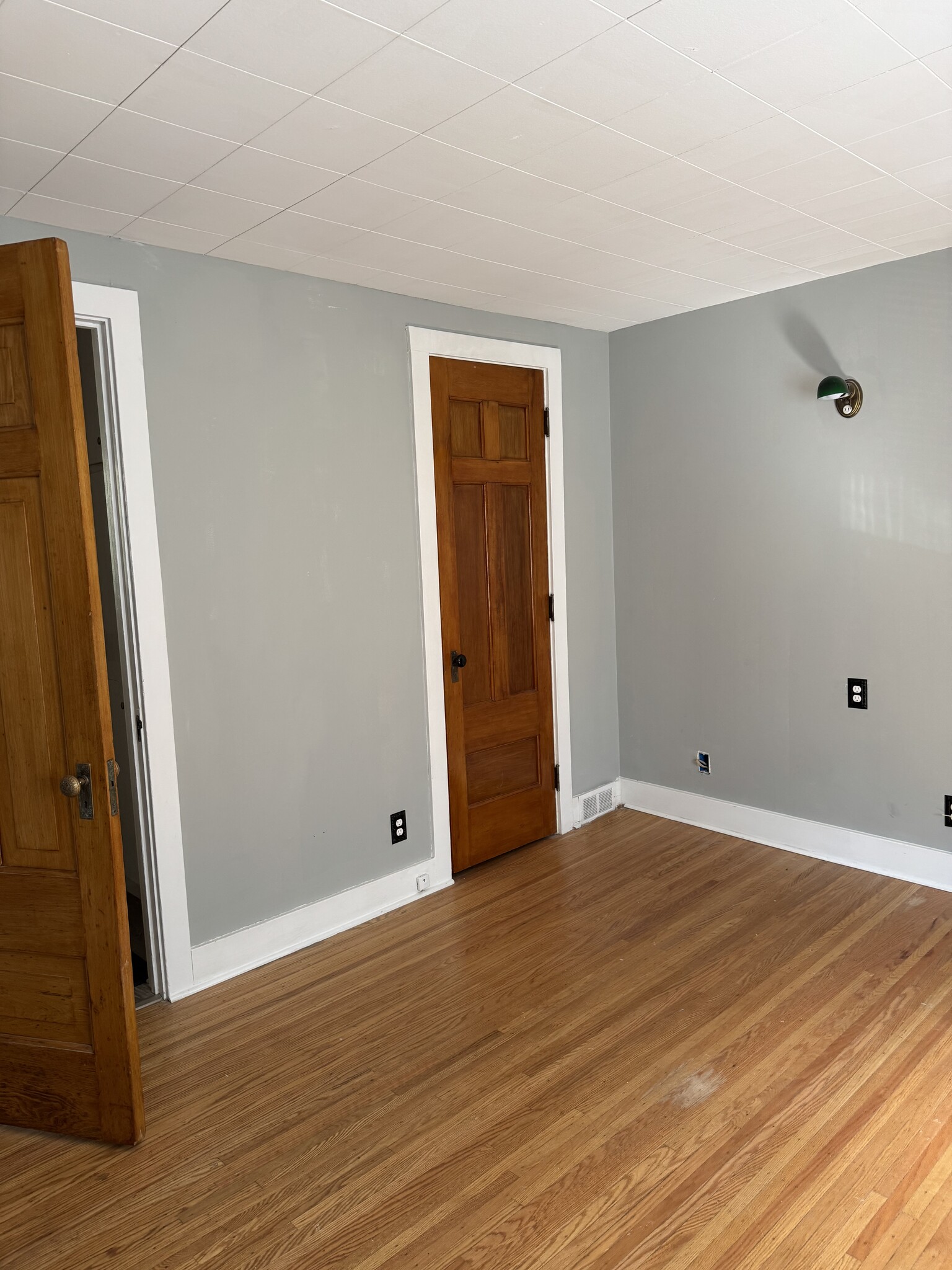Building Photo - 395 Meigs St