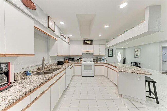 Building Photo - 3376 Peace River Dr