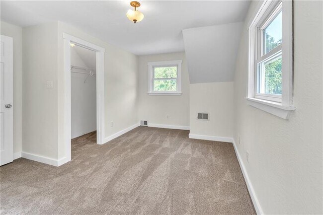 Building Photo - 116 Purvis Ln