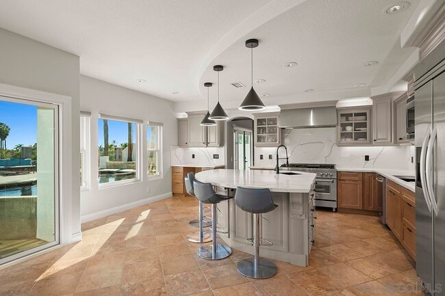 Building Photo - 376 Canyon Ridge Dr