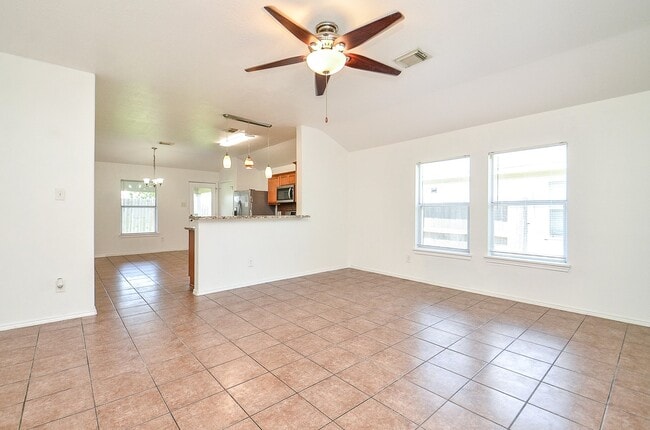 Building Photo - 18142 Sorrell Oaks Ln