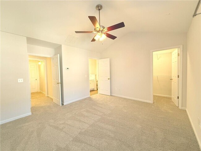 Building Photo - 1833 Willow Branch Ln