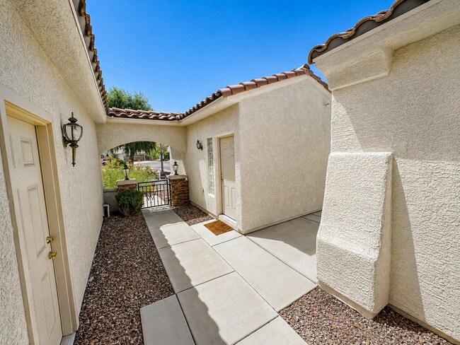 Building Photo - 2842 Freedom Hills Dr