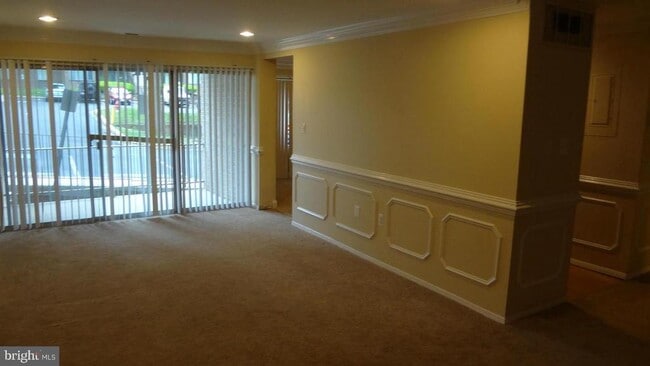 Building Photo - 430 Girard St