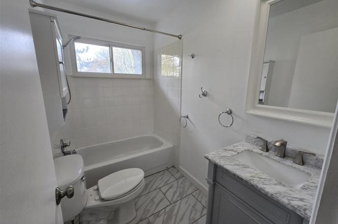 Building Photo - 2130-2132 Washtenaw Ave