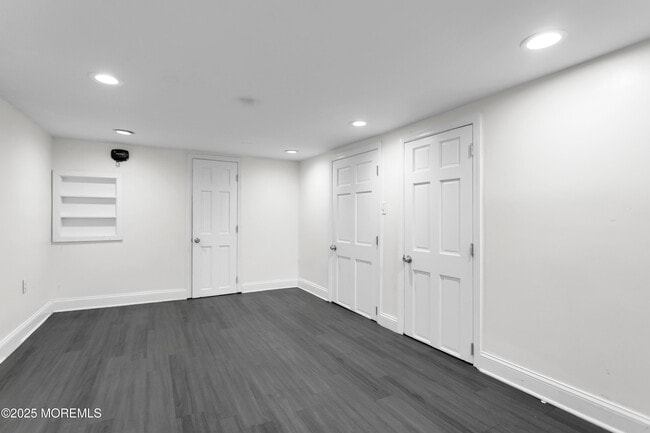 Building Photo - 203 Orchard St