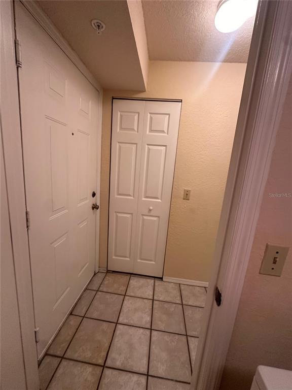Building Photo - 820 Camargo Way