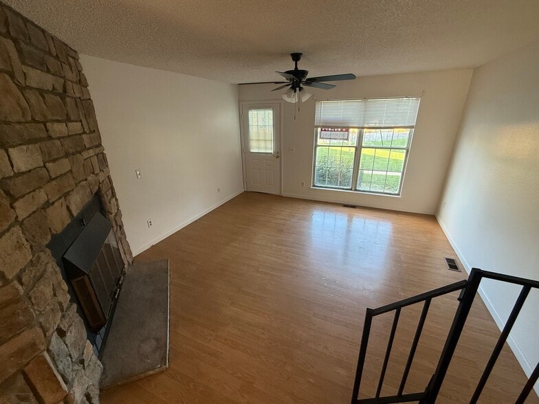 Building Photo - 14436 E Hawaii Cir