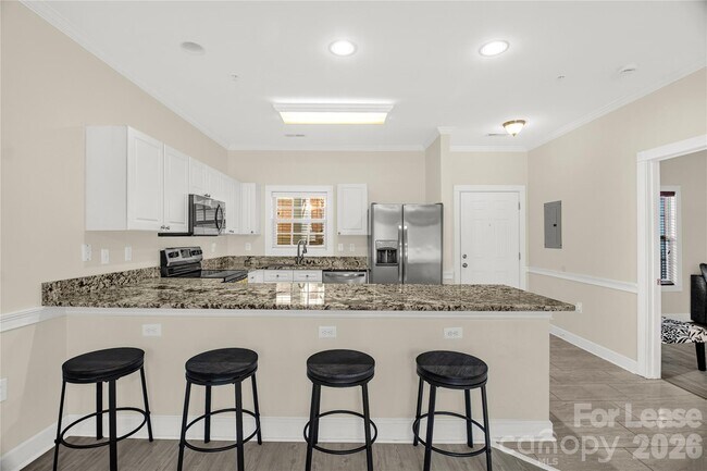 Building Photo - 9047 Meadow Vista Rd