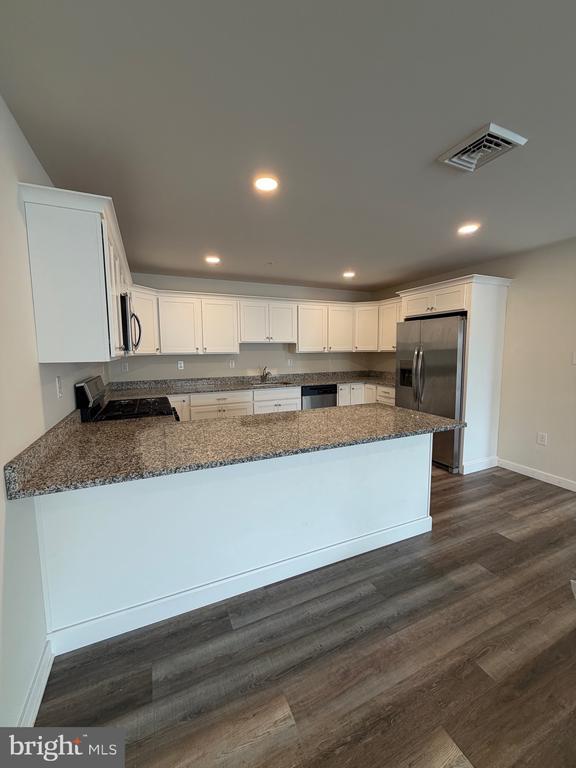 Building Photo - 3864 Ridge Pike