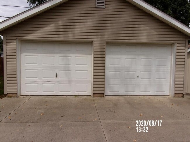 Building Photo - 1413 Anderson Rd