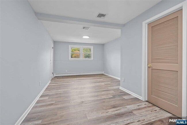 Building Photo - 230 Orchard Dr