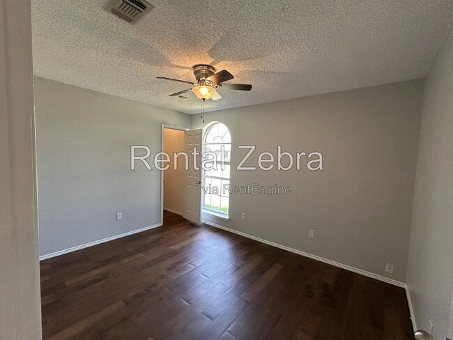 Building Photo - 2024 Emerald Oaks