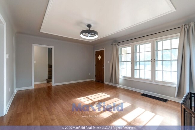 Building Photo - Charming Bungalow - Sugar House Area - 4BD...