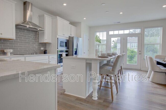 Building Photo - 112 Judson Ave