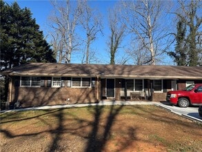 Building Photo - 5971 Robin Hood Ln