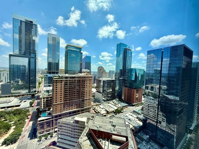 Building Photo - 210 Lavaca St