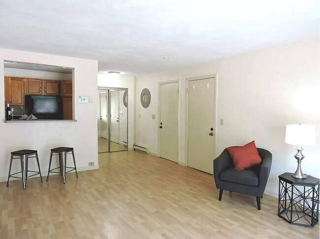 Living room - 176 Swanson Rd