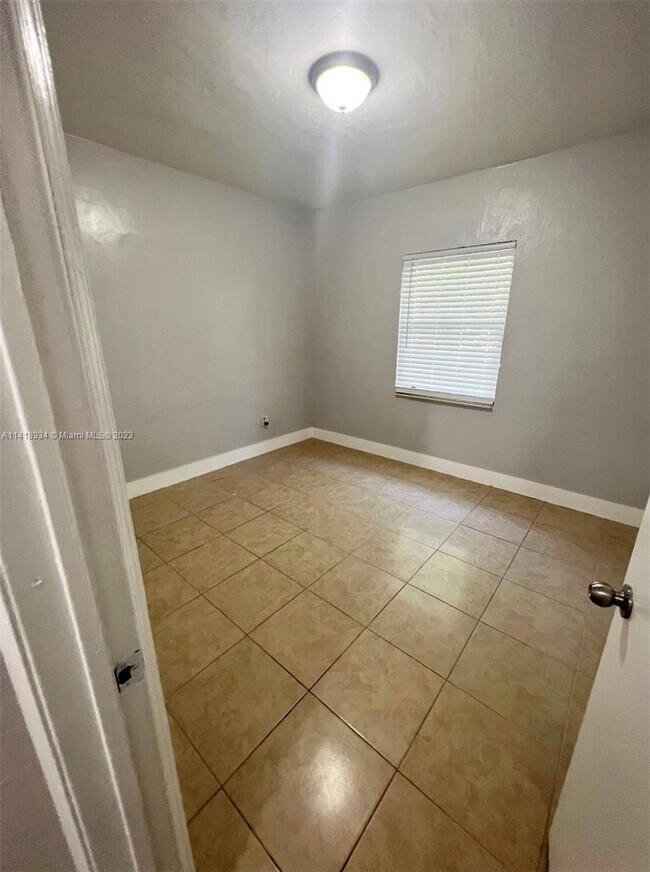 Building Photo - 262 NW 57th St