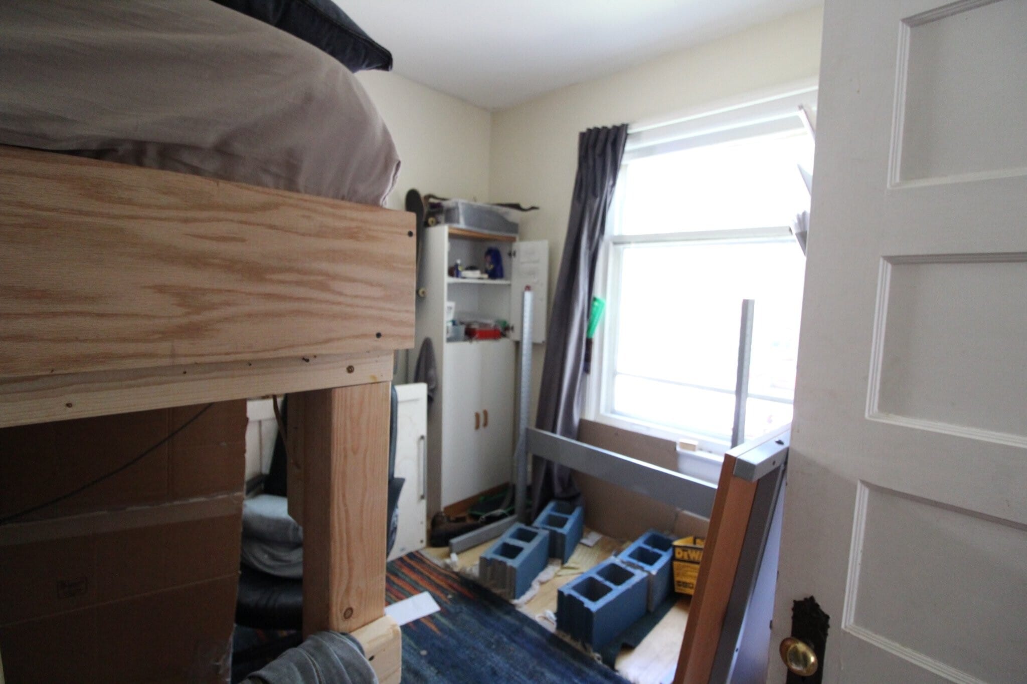 Building Photo - 2933 N Newhall St