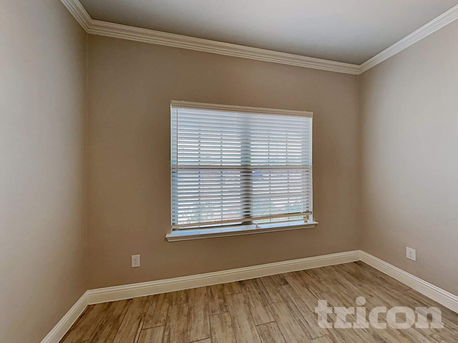 Building Photo - 7708 Cottonwood Dr