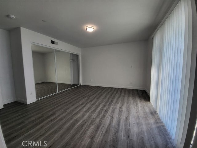 Building Photo - 14614 Vanowen St