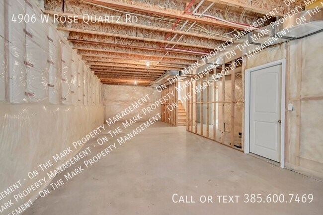 Building Photo - 4906 W Rose Quartz