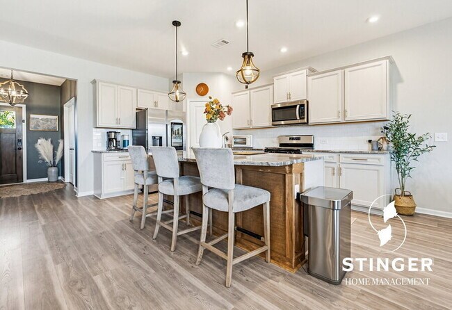 Building Photo - 1214 Danner Dr