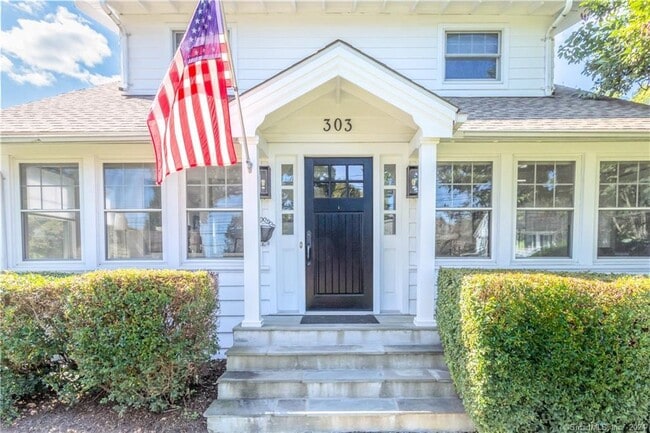 Building Photo - 303 Wakeman Rd