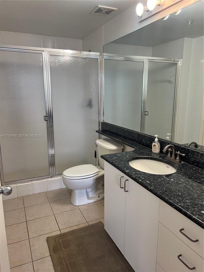 Building Photo - 780 S Sapodilla Ave