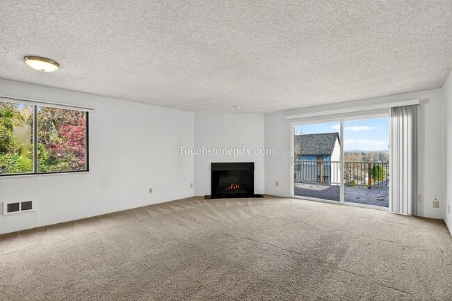 Building Photo - Bright Home with Stunning Mountain Skyline Setting!