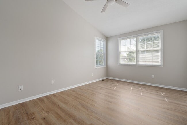 Building Photo - 5384 Winters Run Rd