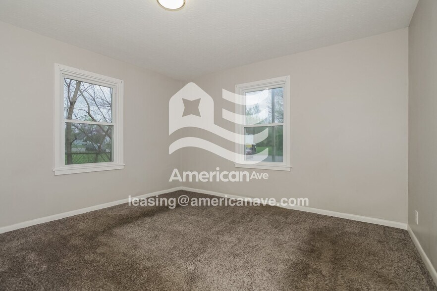 Building Photo - 701 19th Ave