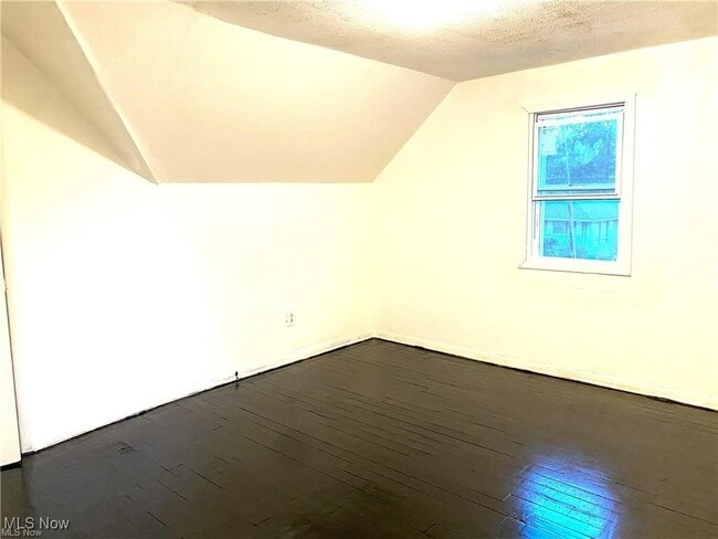 Building Photo - 718 Shelley Pkwy